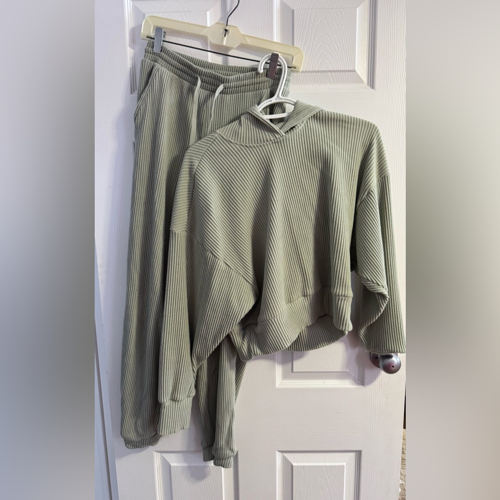 Abercrombie & Fitch mint green Women's Sweater and Sweats - Picture 9 of 9